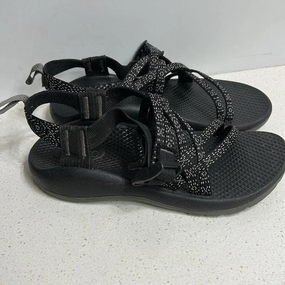 Chaco Black Sandals Size 3